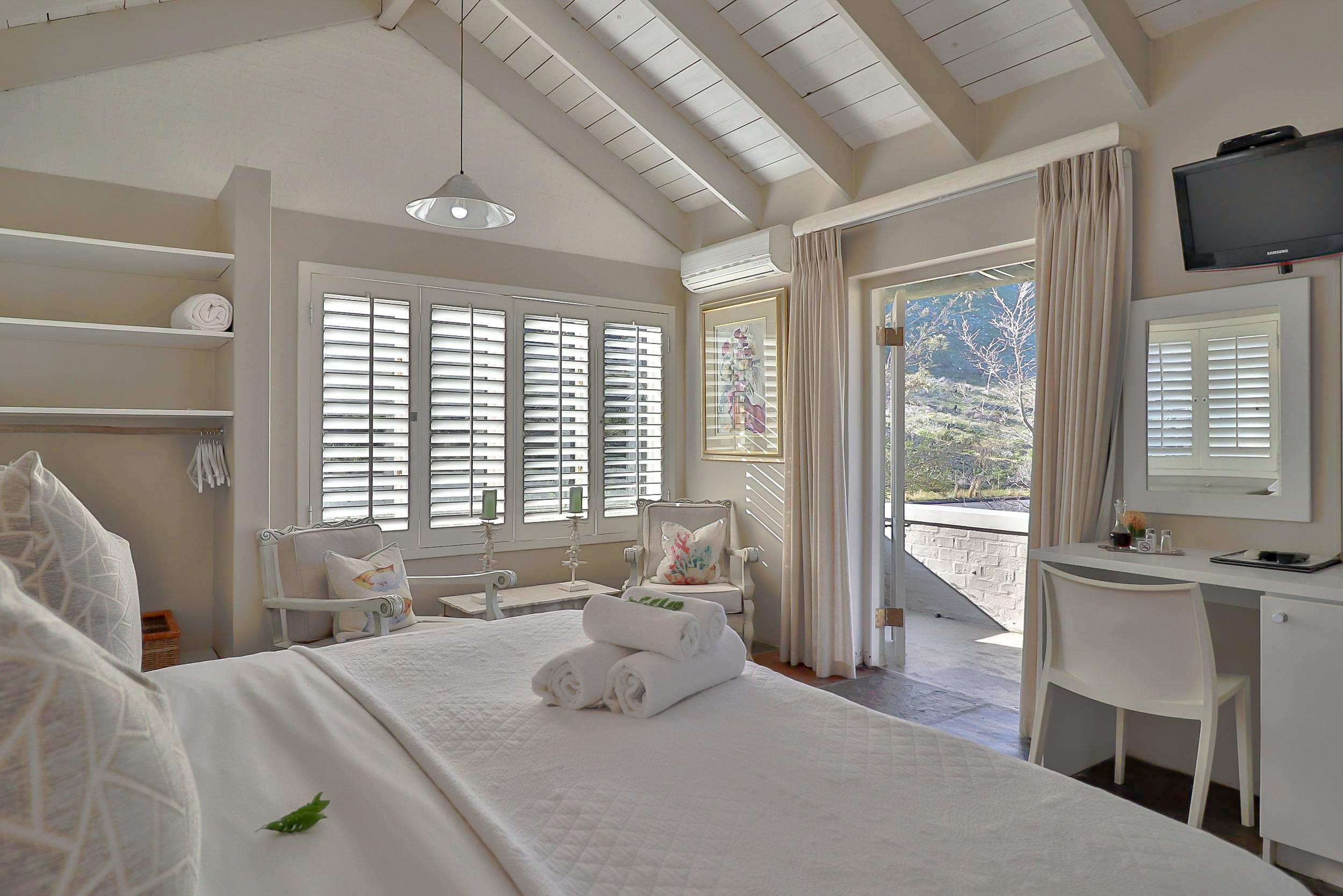 Hermanus Lodge On The Green - Solar Power Exterior foto