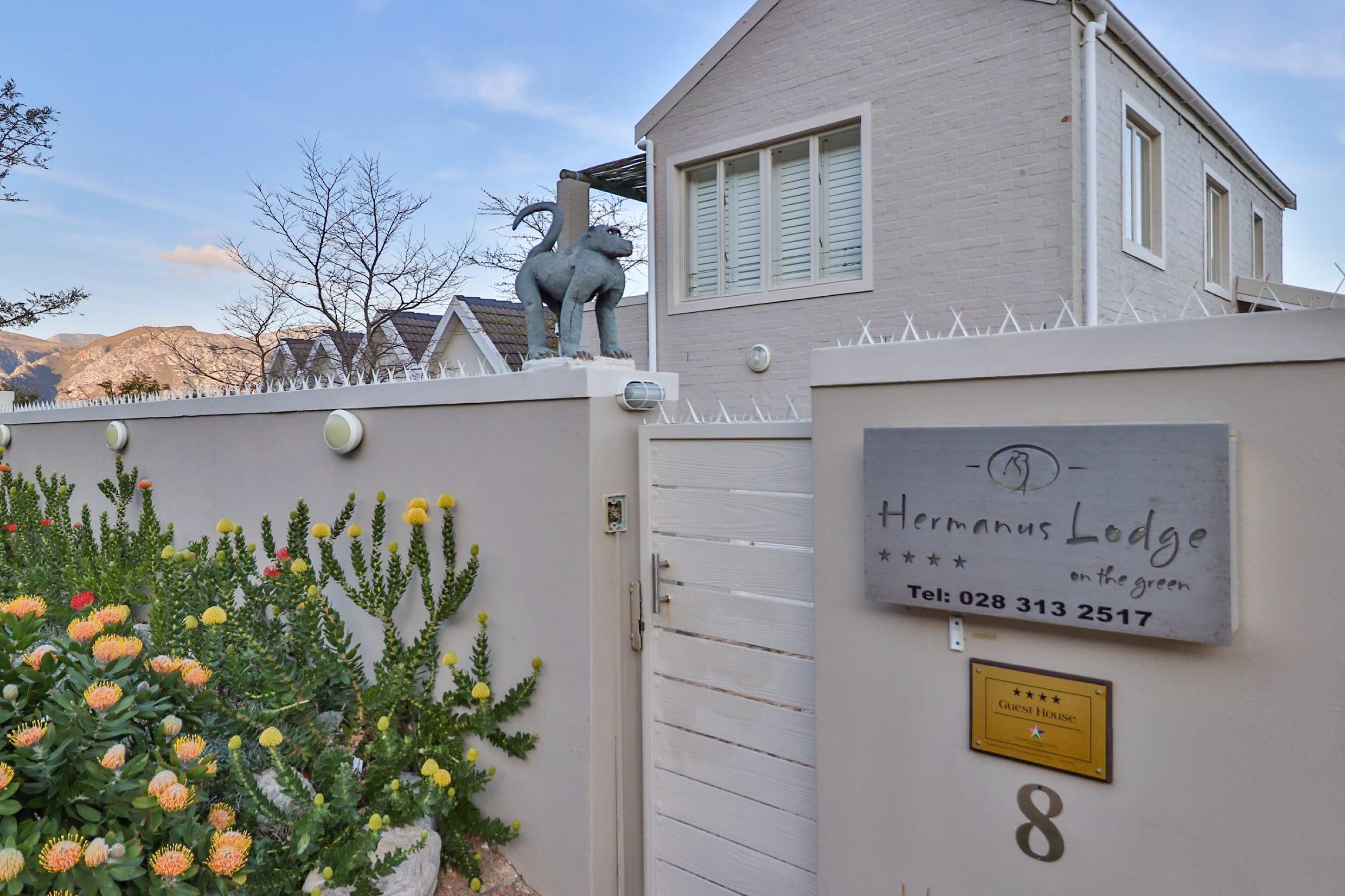 Hermanus Lodge On The Green - Solar Power Exterior foto